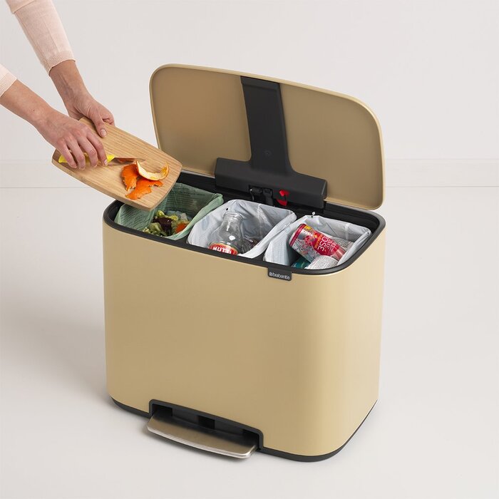 Мусорный бак с педалью 3х11 л золотой трехсекционный Pedal Bin Bo Brabantia