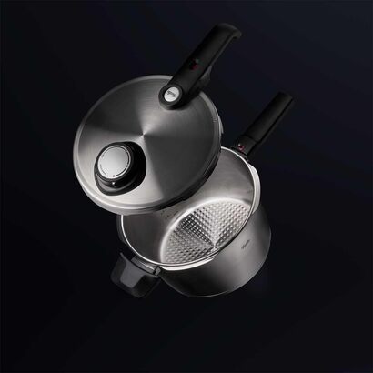 Премиум/скороварка, 4 части (6л - Ø 22 см и Rapid Frying Pan 2,5 л - Ø 22 см) с металлической крышкой, вставка - Сделано в Германии, индукционный 2,5 л и 6 л