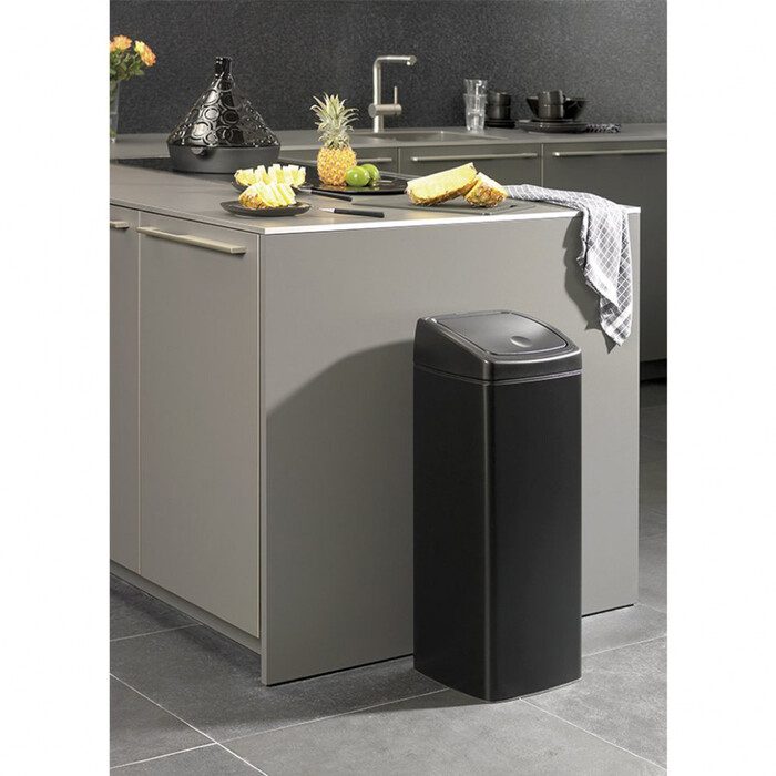 Прямоугольный мусорный бак 25 л черный матовый Touch Bin Brabantia