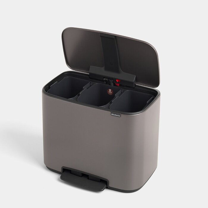 Мусорный бак с педалью 3х11 л платиновый трехсекционный Pedal Bin Bo Brabantia