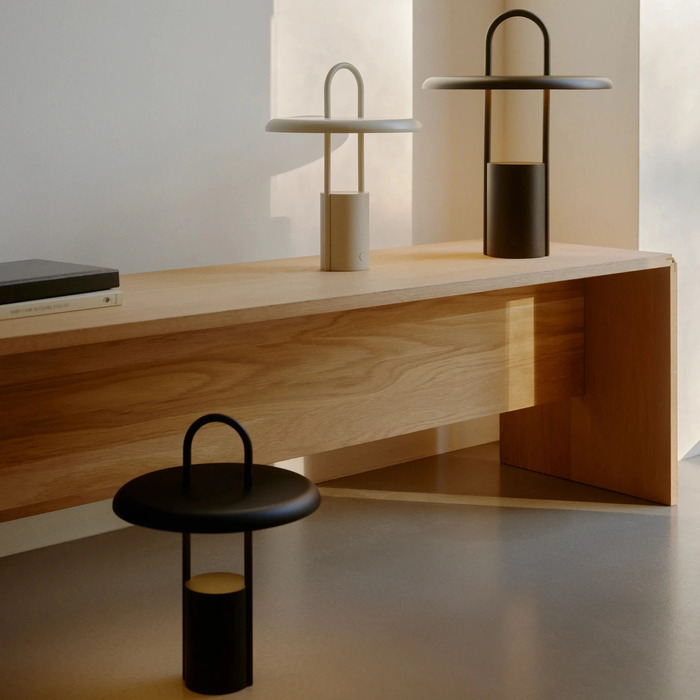 Портативный светодиодный светильник 33,5 см Black Pier Stelton