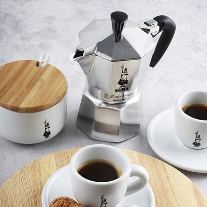 Кофеварка для эспрессо на 6 чашек Moka Express Bialetti