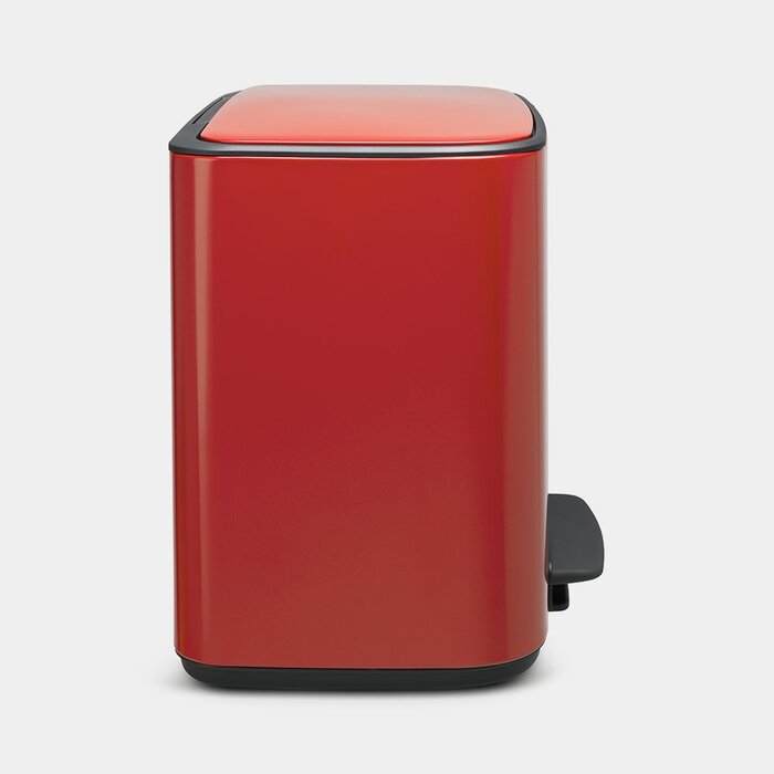 Мусорный бак с педалью 11+23 л красный двухсекционный Pedal Bin Bo Brabantia