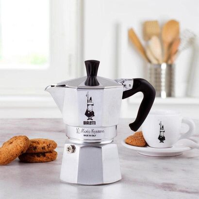Кофеварка эспрессо Bialetti Moka Express на 6 чашек