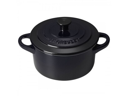 Мини-кокотница с крышкой 10 см, черная Black Le Creuset