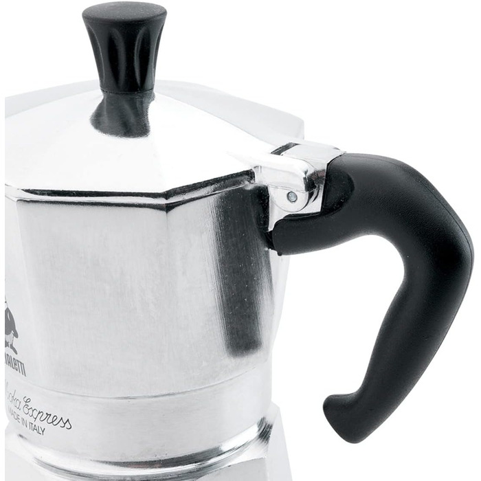 Кофеварка эспрессо Bialetti Moka Express на 6 чашек