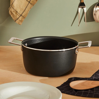 Кастрюля с двумя ручками 20 см, черная Pots & Pans Alessi