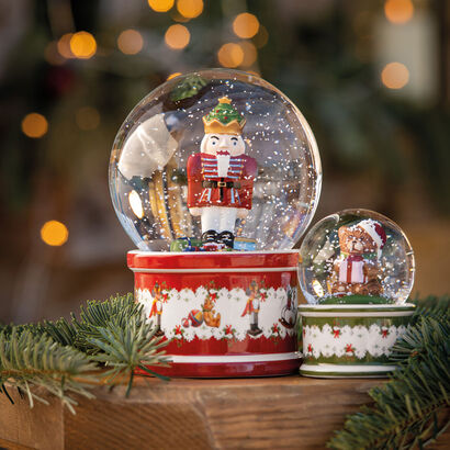 Снежный шар "Щелкунчик" Christmas Toys Memory Villeroy & Boch